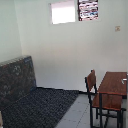Welirang 20B Homestay - Max 2 Orang Per Kamar Malang Exterior foto